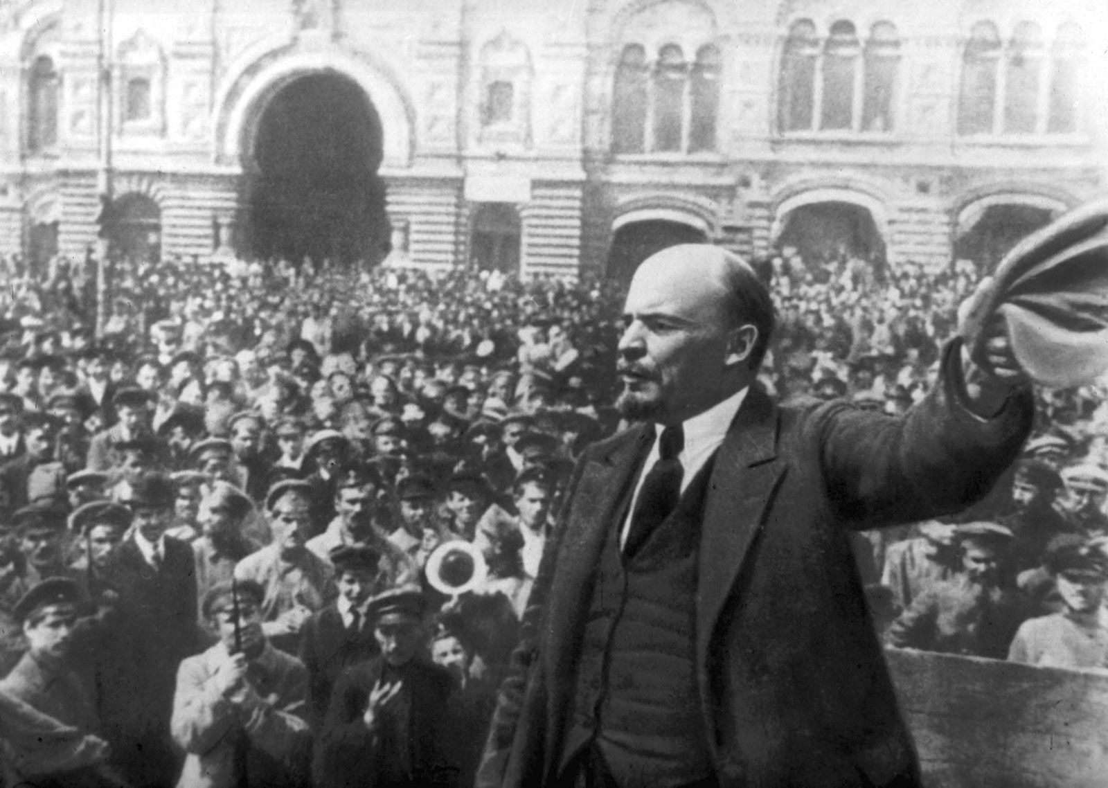 Q2 discuss the core causes of “bolshevik revolution” in russia and explain its fundamental political and socio-economic impact on the western european politics. 2016